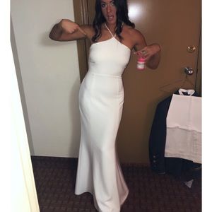 Laundry by Shelli Segal White Maxi Dress